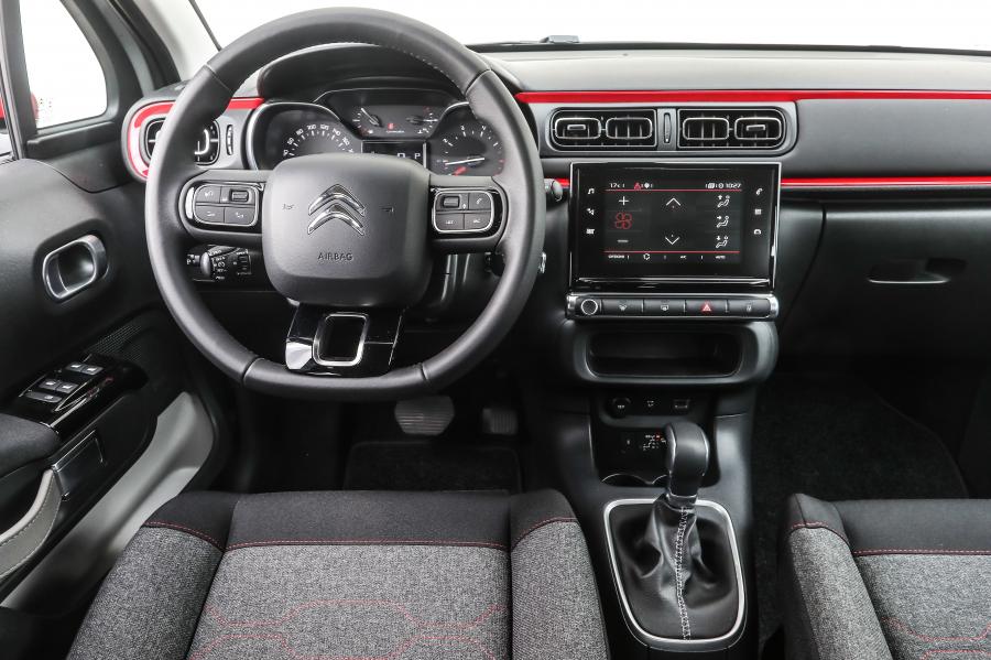 Торпедо Citroen C3 2016 года  (фото 49 из 51)